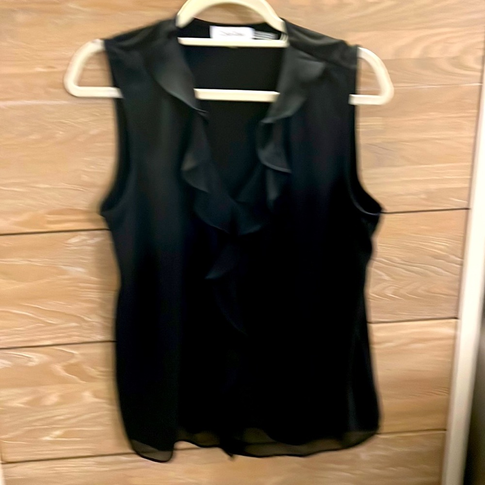 Calvin Klein blk sleeveless top lg
